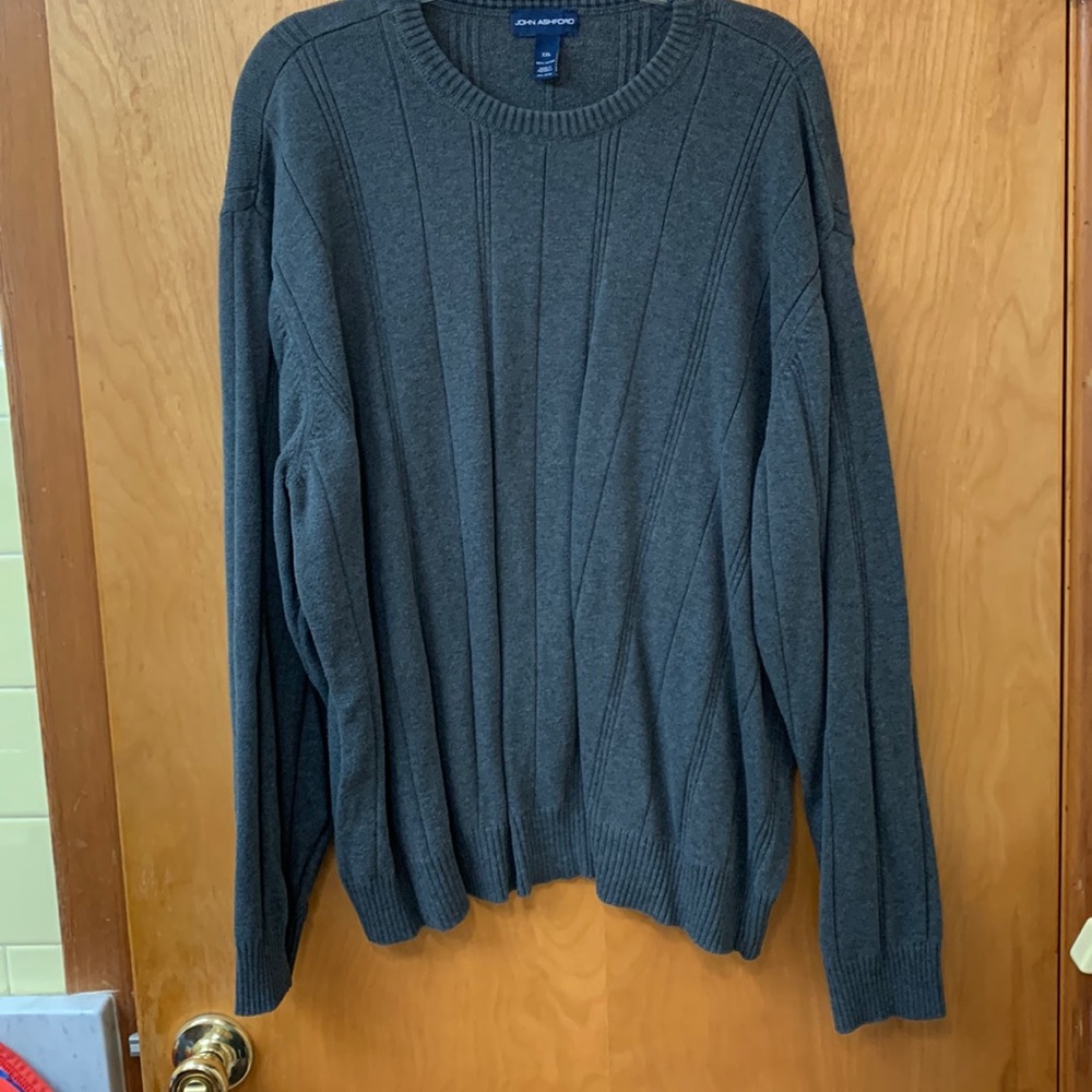 Long sleeve mens gray sweater size xxl, John ashford